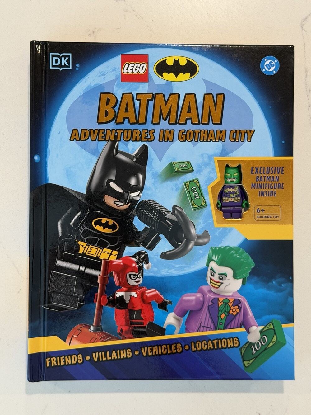 Lego DC Batman Adventures Gotham City Book w Exclusive Minifigure In Joker Mask
